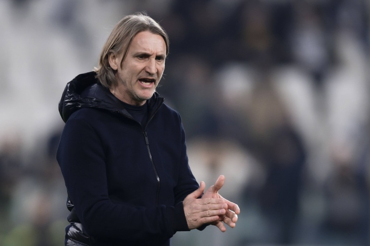 克雷莫内塞主帅：下半场我们的表现很出色，必须注意合理分配体能